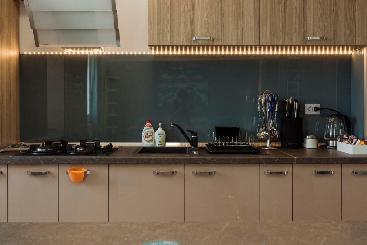 Luxury Flat 9 Near Metro Apartment Bukares Bagian luar foto