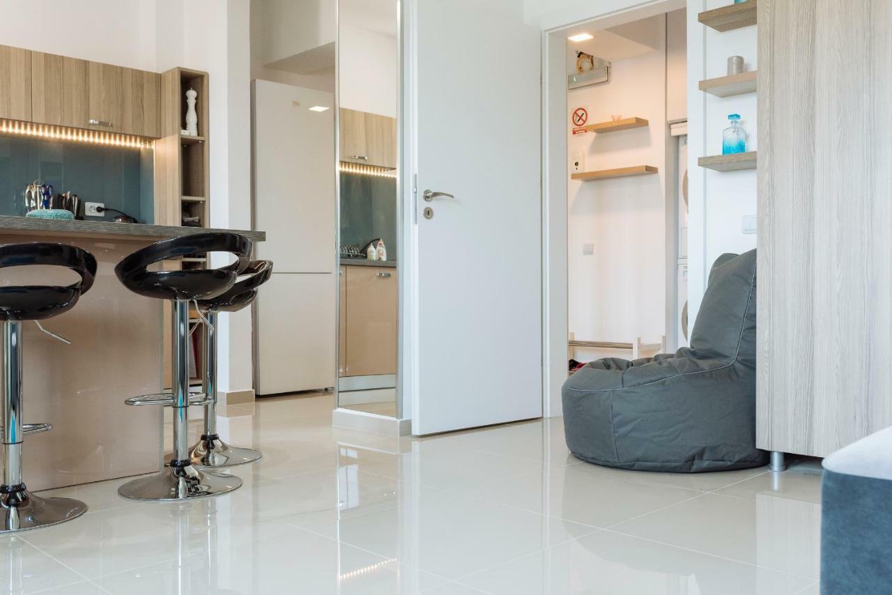 Luxury Flat 9 Near Metro Apartment Bukares Bagian luar foto