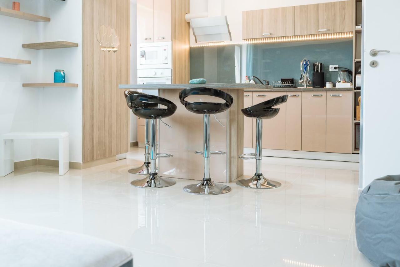Luxury Flat 9 Near Metro Apartment Bukares Bagian luar foto