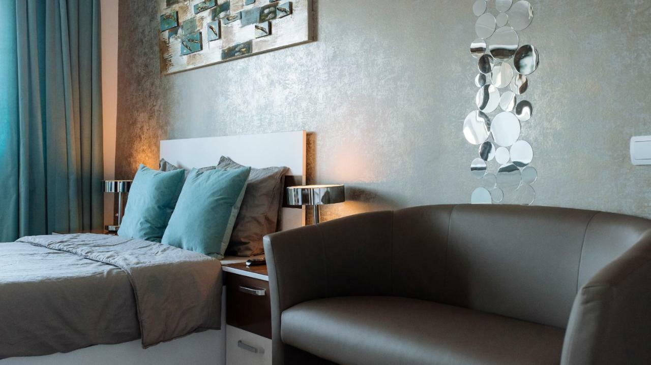 Luxury Flat 9 Near Metro Apartment Bukares Bagian luar foto